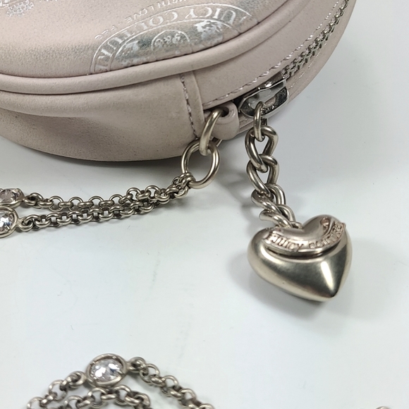 Juicy Couture crossbody round bag purse in soft light pink leather with silver - Picture 2 of 16